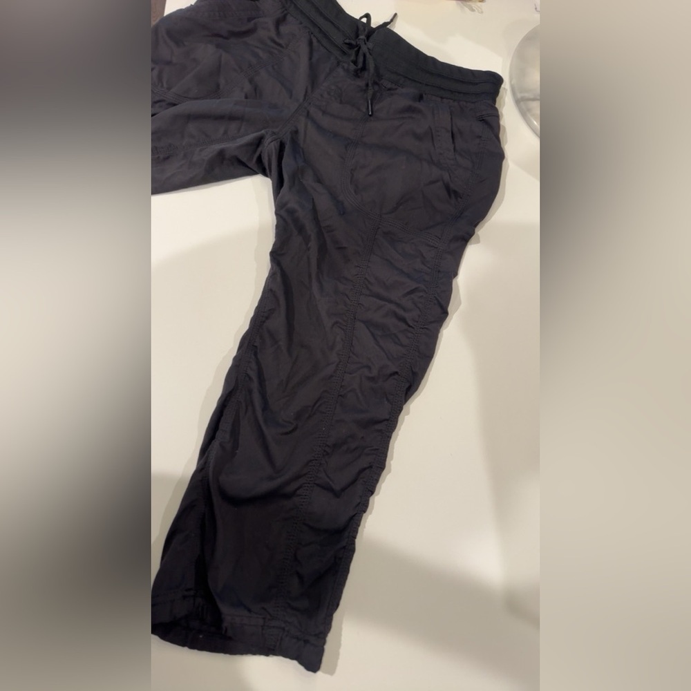 The North Face Women’s Capri Leggings - Picture 6 of 6
